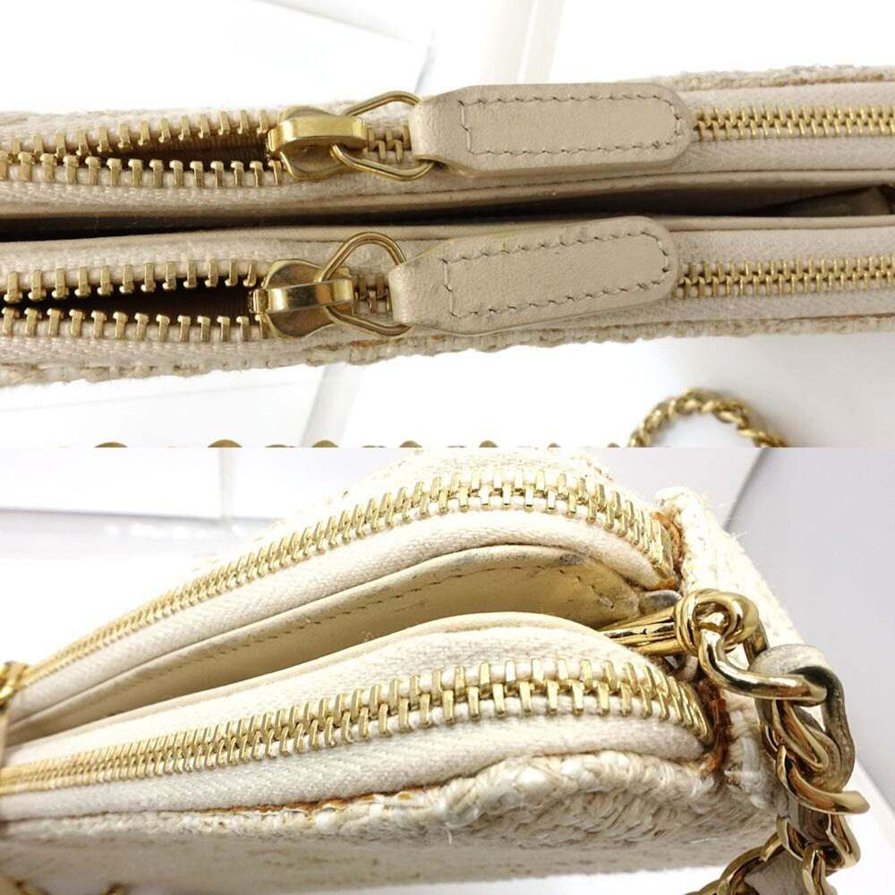 CHANEL Cream Canvas Deauville Shoulder Bag - Picture 5 of 10